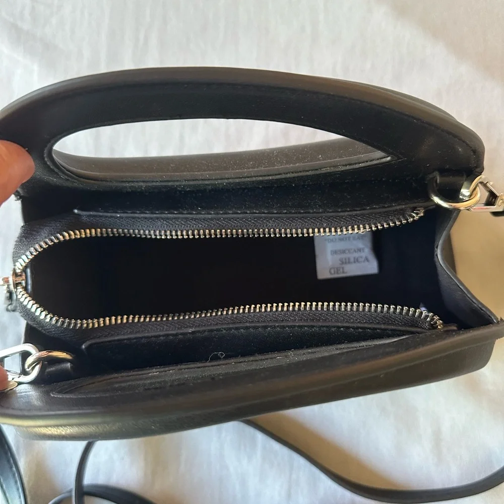 BCBGMaxAzria Black Crossbody Bag with Minimalist Design - Picture 4 of 4